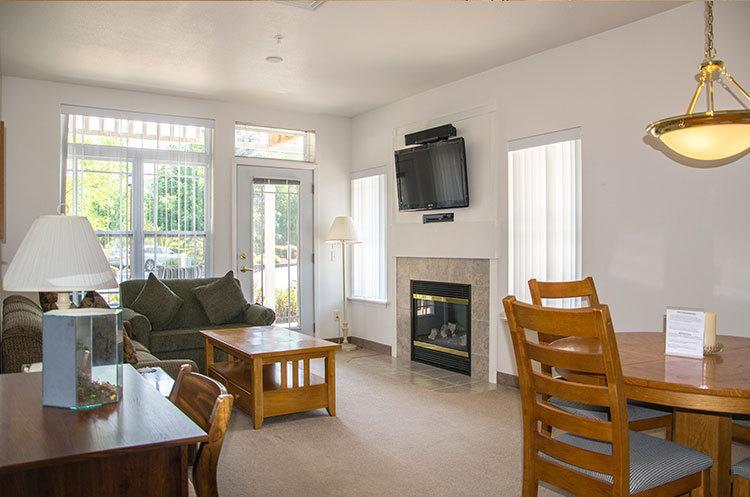 Delavan Lake Resort Room photo